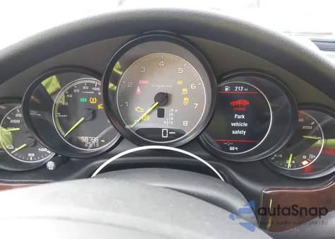 2014 Porsche Panamera E-Hybrid S z USA, uszkodzony, nr VIN WP0AD2A79EL044794